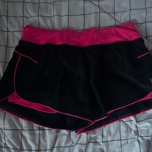 Athletic neon pink shorts, Lululemon doop